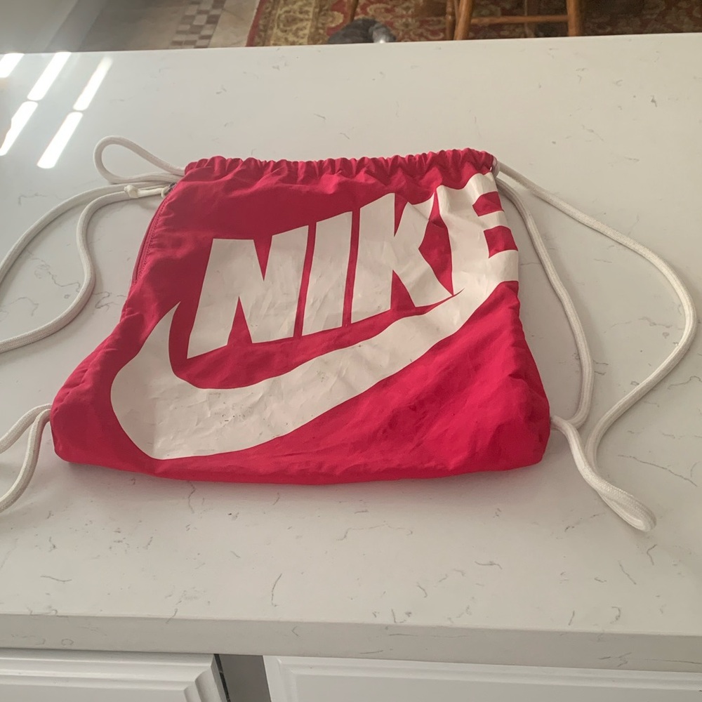 NIKE Unisex PreOwned Hot Pink Pull Draw String Backpack/HandCarry Bag Shows Wear